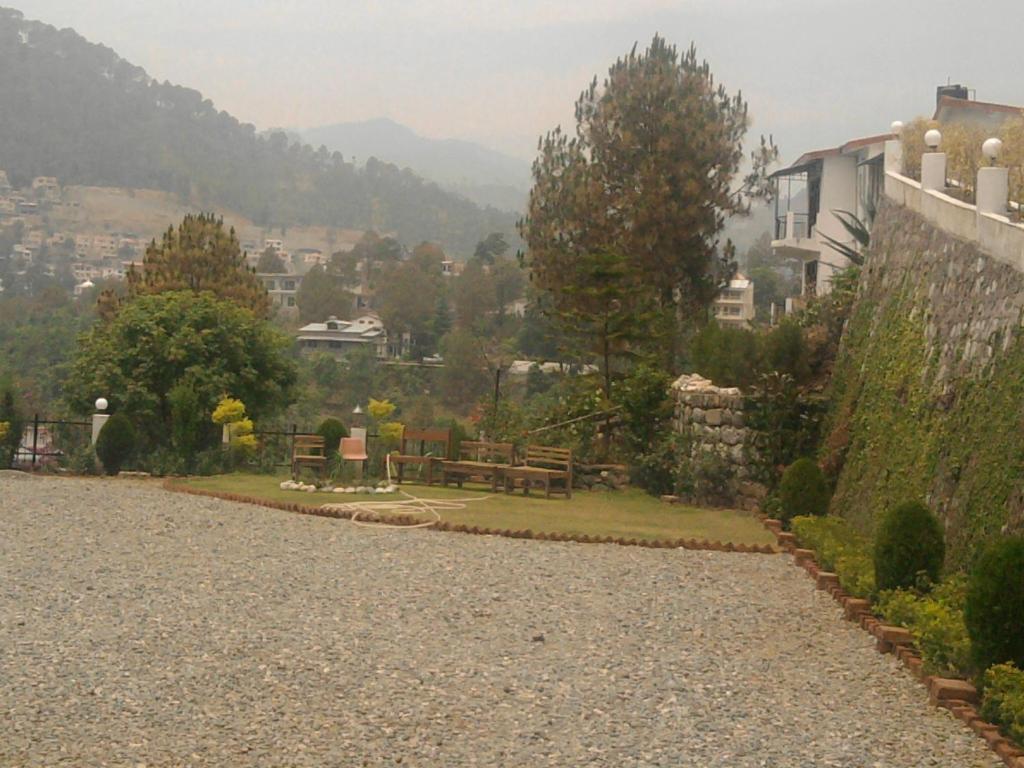 Sapphire Inn Bhīm Tāl Exterior foto